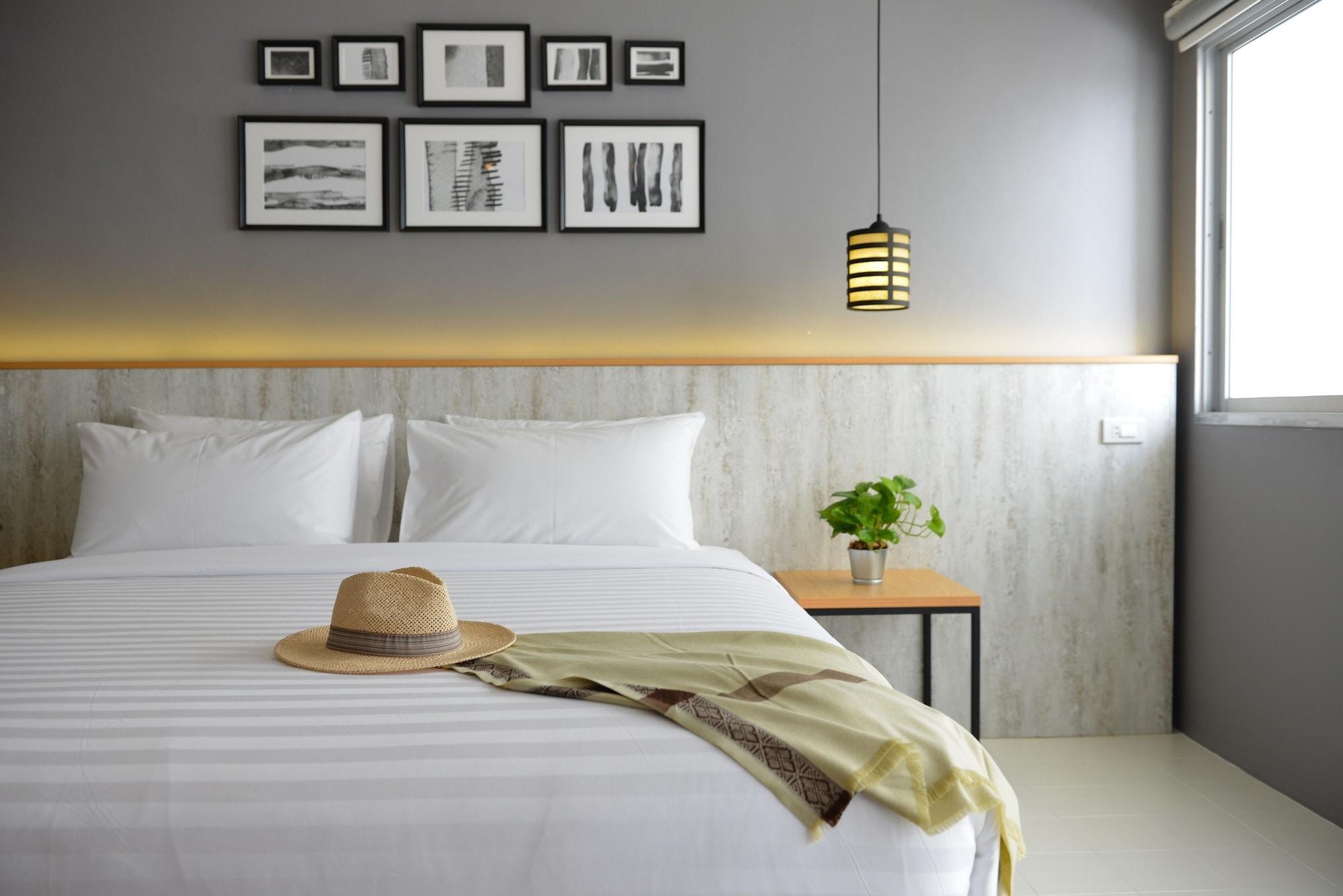 Ruenthip Pattaya Hotel Kültér fotó