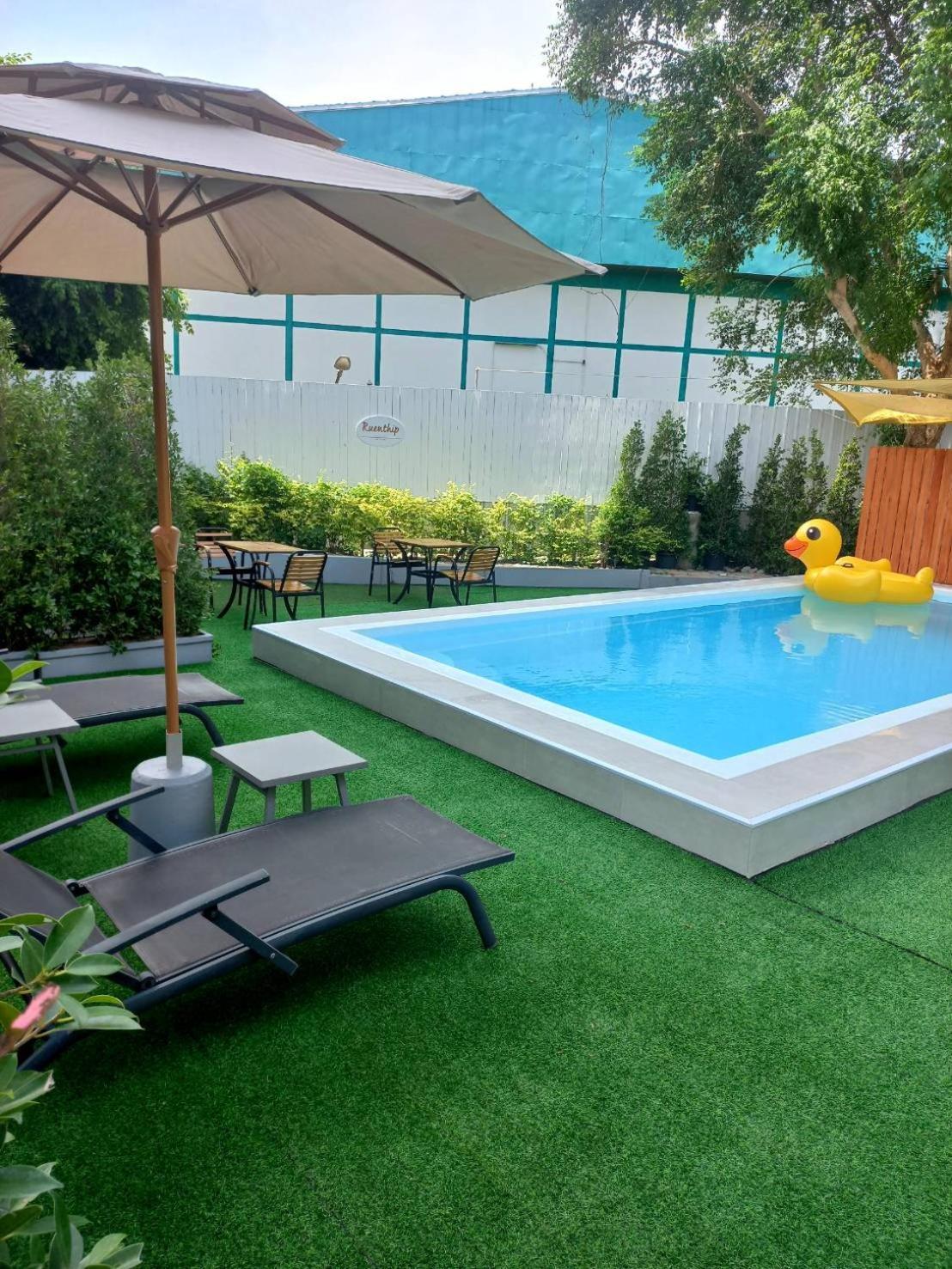 Ruenthip Pattaya Hotel Kültér fotó