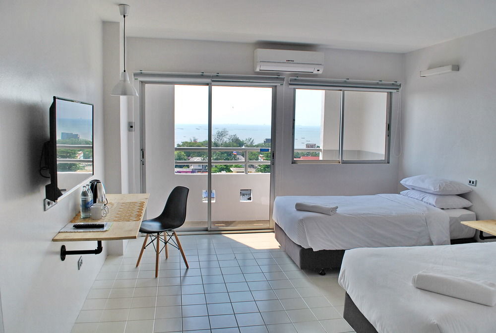 Ruenthip Pattaya Hotel Kültér fotó